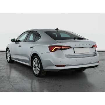 Skoda Octavia  Hatchback 2021,  1.5 benzyna, automat - Na sprzedaż za 75 999 zł - Piaseczno - zdjęcie 6