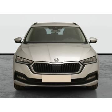 Skoda Octavia  Kombi 2022,  2.0 diesel - Na sprzedaż za 67 999 zł - Ostrołęka - zdjęcie 2