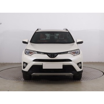 Toyota   SUV 2017,  2.0 diesel - Na sprzedaż za 61 999 zł - Sandomierz - zdjęcie 2