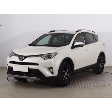 Toyota   SUV 2017,  2.0 diesel - Na sprzedaż za 61 999 zł - Sandomierz - zdjęcie 3