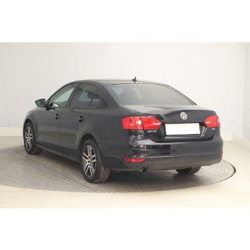 Volkswagen Jetta  Liftback 2012,  1.6 diesel - Na sprzedaż za 15 999 zł - Zabrze - zdjęcie 6