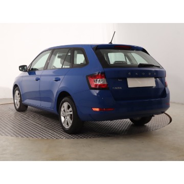 Skoda Fabia  Kombi 2020,  1.0 benzyna - Na sprzedaż za 27 499 zł - Katowice - zdjęcie 6
