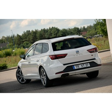 Seat Leon  Kombi 2016,  2.0 diesel - Na sprzedaż za 39 900 zł - Ostrów Mazowiecka - zdjęcie 8