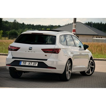 Seat Leon  Kombi 2016,  2.0 diesel - Na sprzedaż za 39 900 zł - Ostrów Mazowiecka - zdjęcie 11