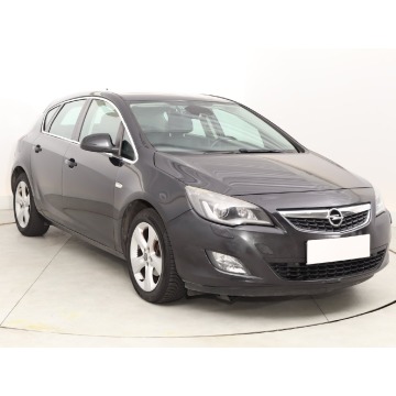 Opel Astra 1.4 T (140KM), 2012