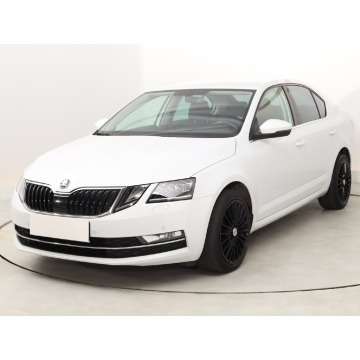 Skoda Octavia  Hatchback 2019,  1.5 benzyna - Na sprzedaż za 46 499 zł - Bielany Wrocławskie - zdjęcie 3
