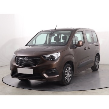Opel Combo  Pick-up 2018,  1.5 diesel - Na sprzedaż za 43 499 zł - Katowice - zdjęcie 3