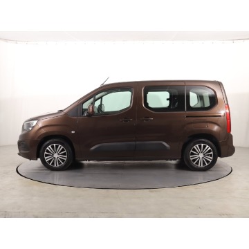 Opel Combo  Pick-up 2018,  1.5 diesel - Na sprzedaż za 43 499 zł - Katowice - zdjęcie 4