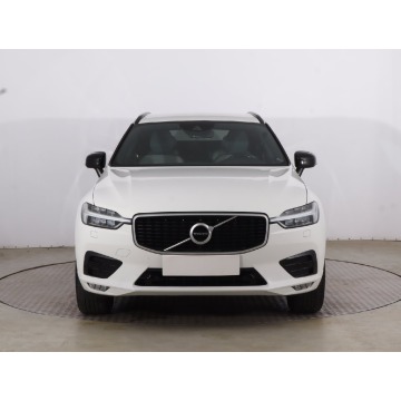 Volvo XC60  SUV 2019,  2.0 benzyna, automat - Na sprzedaż za 116 999 zł - Zamość - zdjęcie 2
