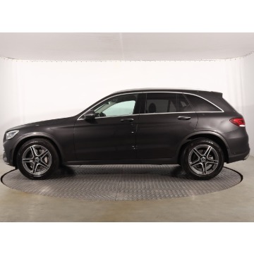 Mercedes - Benz GLC-klasa  SUV 2020,  2.0 diesel, automat - Na sprzedaż za 101 999 zł - Katowice - zdjęcie 4