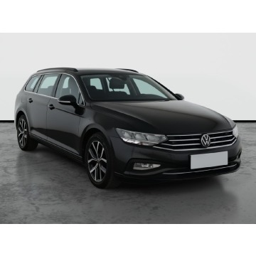 VW Passat 1.5 TSI (150KM), 2023
