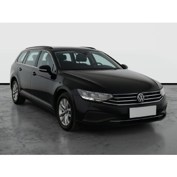 VW Passat 2.0 TDI (150KM), 2021
