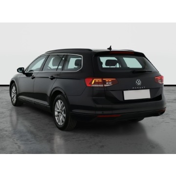 Volkswagen Passat  Kombi 2021,  2.0 diesel, automat - Na sprzedaż za 63 999 zł - Piaseczno - zdjęcie 6