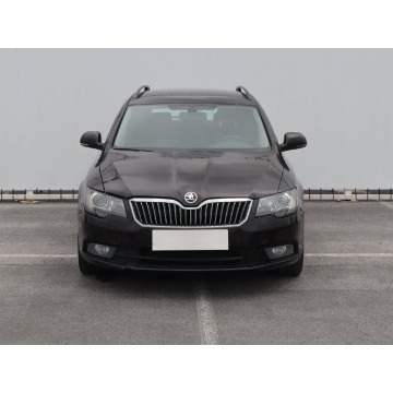 Skoda Superb  Kombi 2014,  1.4 benzyna - Na sprzedaż za 15 999 zł - Lublin - zdjęcie 2