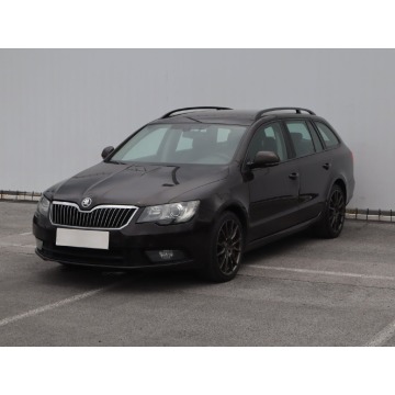 Skoda Superb  Kombi 2014,  1.4 benzyna - Na sprzedaż za 15 999 zł - Lublin - zdjęcie 3