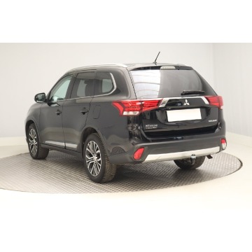 Mitsubishi Outlander  SUV 2016,  2.3 diesel - Na sprzedaż za 49 999 zł - Zabrze - zdjęcie 6