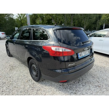 Ford Focus  Kombi 2012,  1.6 benzyna - Na sprzedaż za 13 800 zł - Pęcice - zdjęcie 3