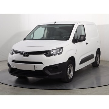 Toyota ProAce  Pick-up 2021,  1.2 benzyna - Na sprzedaż za 51 999 zł - Katowice - zdjęcie 3