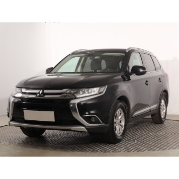 Mitsubishi Outlander  SUV 2017,  2.0 benzyna, automat - Na sprzedaż za 57 999 zł - Katowice - zdjęcie 3
