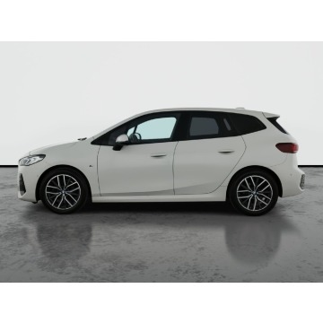 BMW Seria 2  SUV 2023,  1.5 benzyna, automat - Na sprzedaż za 95 999 zł - Piaseczno - zdjęcie 4