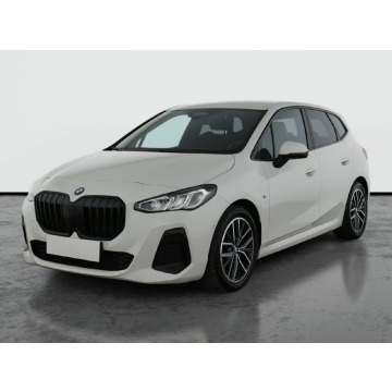 BMW Seria 2  SUV 2023,  1.5 benzyna, automat - Na sprzedaż za 95 999 zł - Piaseczno - zdjęcie 3