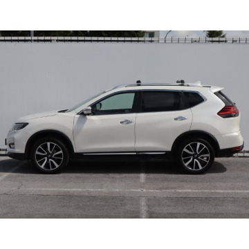 Nissan X-Trail  SUV 2019,  1.3 benzyna, automat - Na sprzedaż za 69 999 zł - Lublin - zdjęcie 4
