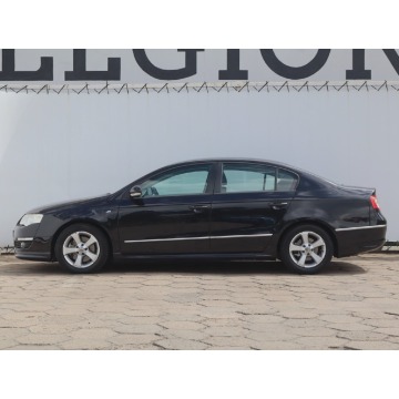 Volkswagen Passat  Liftback 2009,  2.0 benzyna - Na sprzedaż za 17 999 zł - Łódź - zdjęcie 4