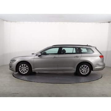 Volkswagen Passat  Kombi 2015,  2.0 diesel - Na sprzedaż za 39 999 zł - Katowice - zdjęcie 4