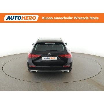 Mercedes - Benz C-klasa  Kombi 2022,  2.0 diesel, automat - Na sprzedaż za 91 700 zł - Warszawa - zdjęcie 6