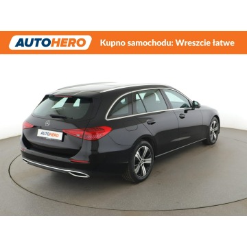Mercedes - Benz C-klasa  Kombi 2022,  2.0 diesel, automat - Na sprzedaż za 91 700 zł - Warszawa - zdjęcie 7