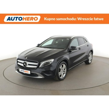 Mercedes GLA 220 - bixenon navi pdc tempomat grzane fotele auto klima