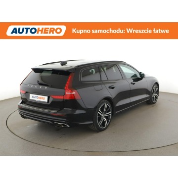 Volvo V60  Kombi 2020,  2.0 hybryda, automat - Na sprzedaż za 109 500 zł - Warszawa - zdjęcie 7