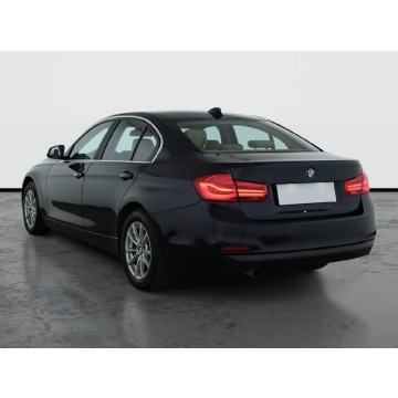 BMW Seria 3  Liftback 2016,  1.5 benzyna, automat - Na sprzedaż za 53 999 zł - Piaseczno - zdjęcie 6
