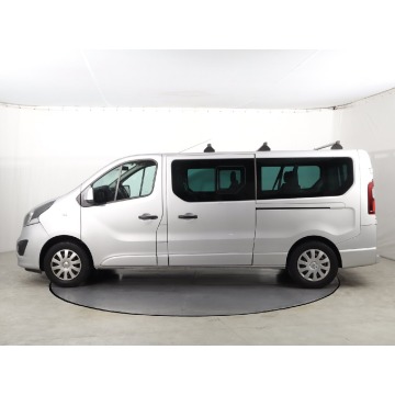 Opel Vivaro 2016,  1.6 diesel - Na sprzedaż za 66 999 zł - Katowice - zdjęcie 4