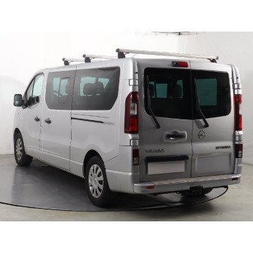 Opel Vivaro 2016,  1.6 diesel - Na sprzedaż za 66 999 zł - Katowice - zdjęcie 6
