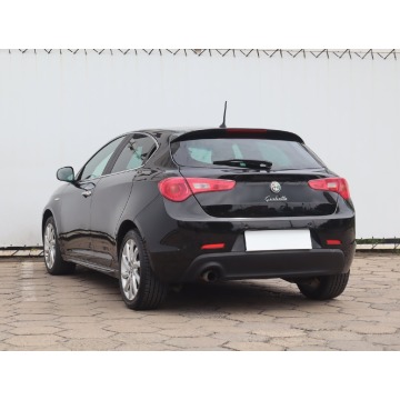 Alfa Romeo Giulietta  Hatchback 2014,  1.4 benzyna - Na sprzedaż za 37 999 zł - Łódź - zdjęcie 6