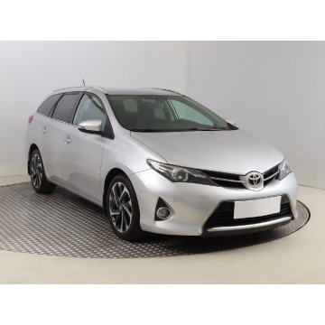Toyota Auris  Kombi 2014,  1.4 diesel - Na sprzedaż za 25 499 zł - Bielany Wrocławskie - zdjęcie 1