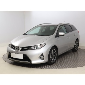 Toyota Auris  Kombi 2014,  1.4 diesel - Na sprzedaż za 25 499 zł - Bielany Wrocławskie - zdjęcie 3