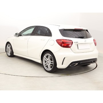Mercedes - Benz A-klasa  Hatchback 2017,  1.6 benzyna - Na sprzedaż za 53 999 zł - Bielany Wrocławskie - zdjęcie 6