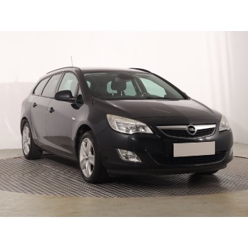 Opel Astra 1.7 CDTI (125KM), 2012