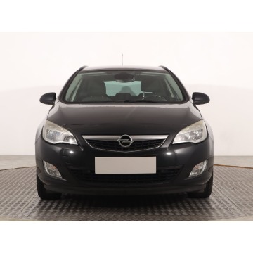 Opel Astra  Kombi 2012,  1.7 diesel - Na sprzedaż za 16 999 zł - Katowice - zdjęcie 2