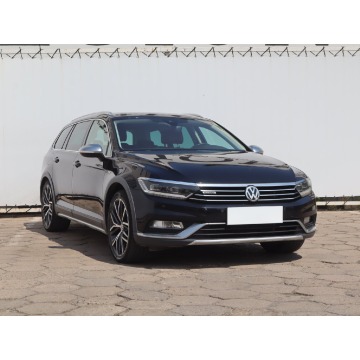 Volkswagen Passat  Kombi 2016,  2.0 diesel, automat - Na sprzedaż za 66 999 zł - Łódź - zdjęcie 1
