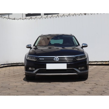 Volkswagen Passat  Kombi 2016,  2.0 diesel, automat - Na sprzedaż za 66 999 zł - Łódź - zdjęcie 2