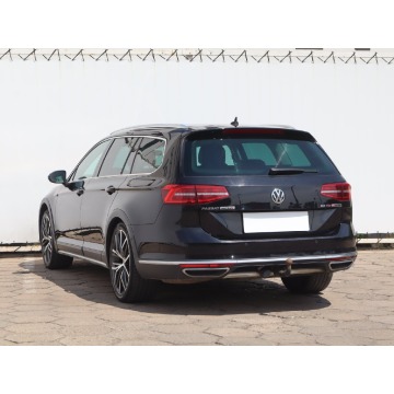 Volkswagen Passat  Kombi 2016,  2.0 diesel, automat - Na sprzedaż za 66 999 zł - Łódź - zdjęcie 6