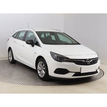 Opel Astra 1.2 Turbo (145KM), 2021