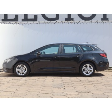 Toyota Corolla  Kombi 2022,  1.8 benzyna, automat - Na sprzedaż za 75 999 zł - Łódź - zdjęcie 4