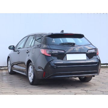 Toyota Corolla  Kombi 2022,  1.8 benzyna, automat - Na sprzedaż za 75 999 zł - Łódź - zdjęcie 6