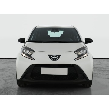 Toyota Aygo  Hatchback 2024,  1.0 benzyna, automat - Na sprzedaż za 68 999 zł - Piaseczno - zdjęcie 2