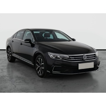 VW Passat 1.4 GTE (218KM), 2022