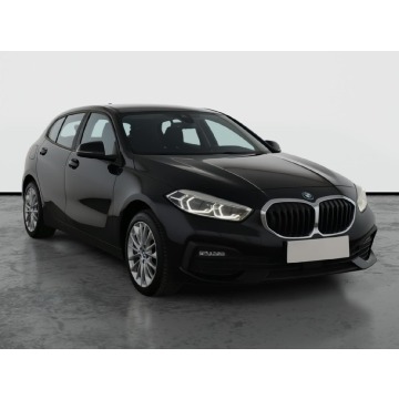 BMW 1 118i (136KM), 2022